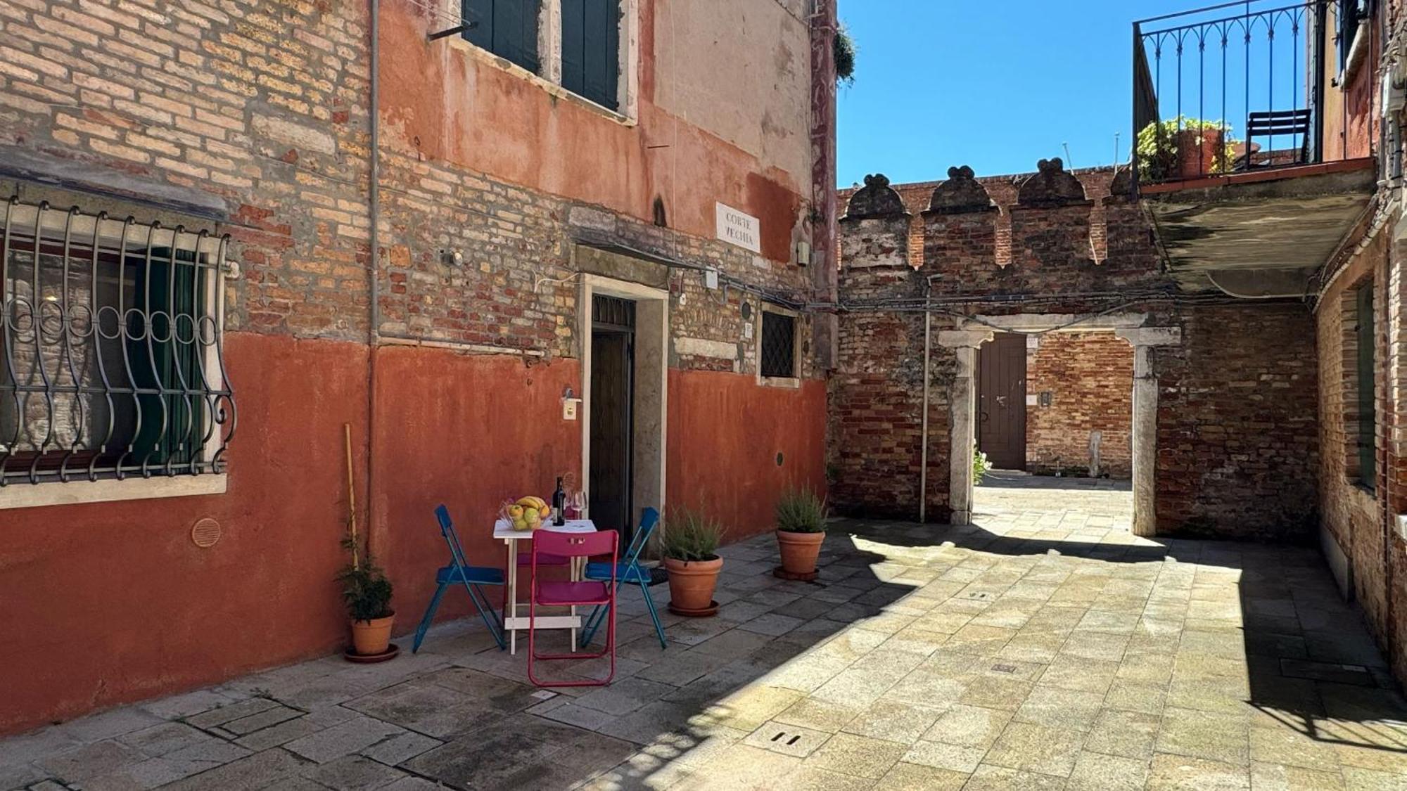 City Apartments Salute-Accademia Venedig Exterior foto